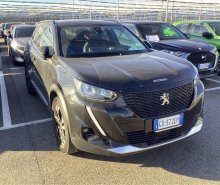 PEUGEOT SUV e-2008 100 kW (136CV) Allure