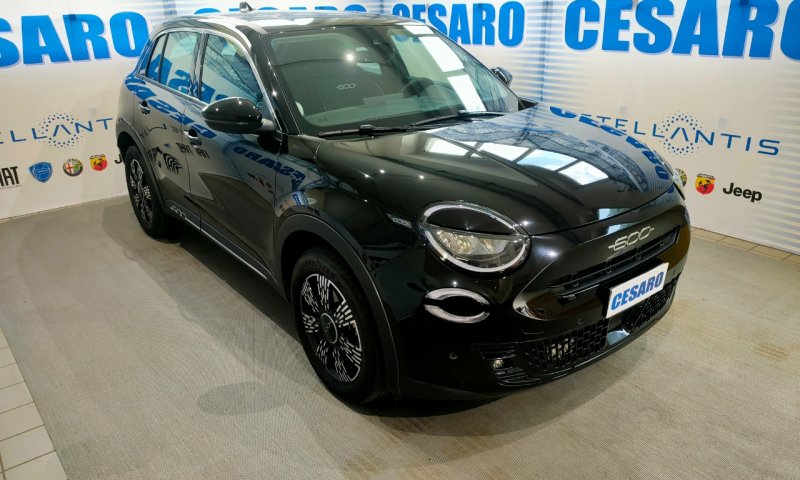 FIAT 600 1.2 hybrid 145cv auto