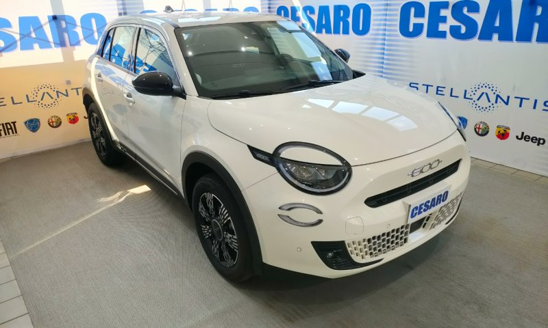 FIAT 600 1.2 hybrid 145cv auto