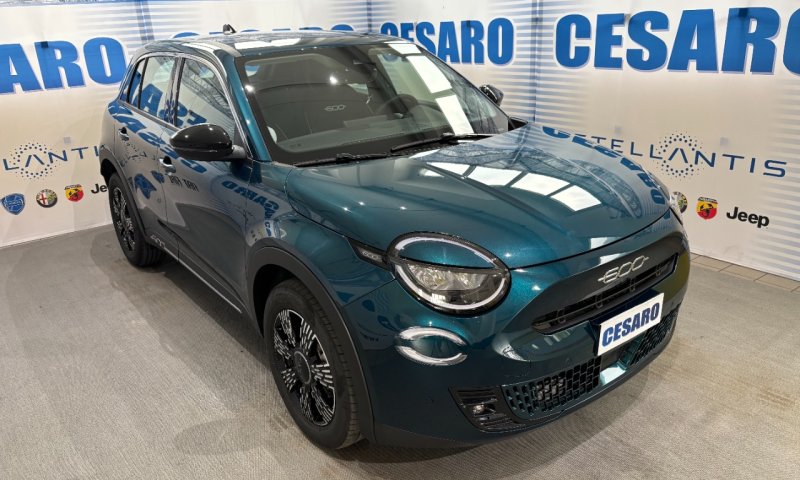 FIAT 600 1.2 hybrid 145cv auto