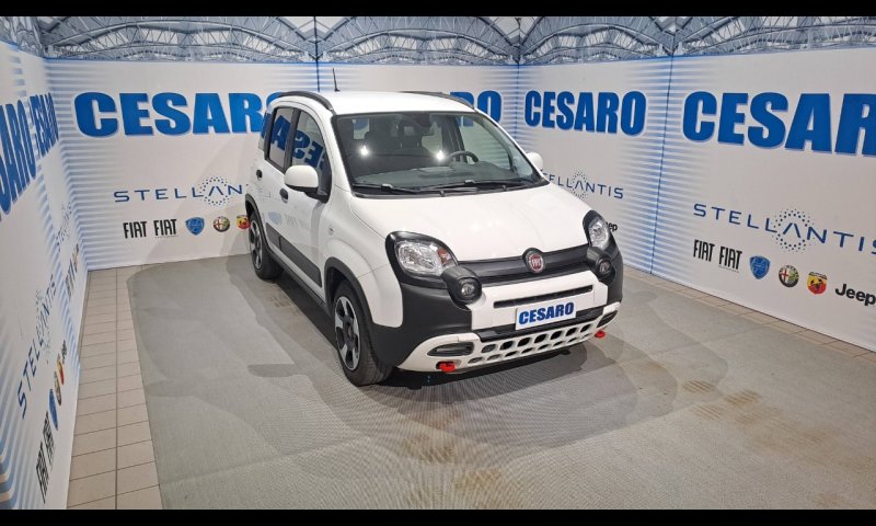 FIAT New Panda 1.0 Hybrid Cross s&s 70cv 5p.ti