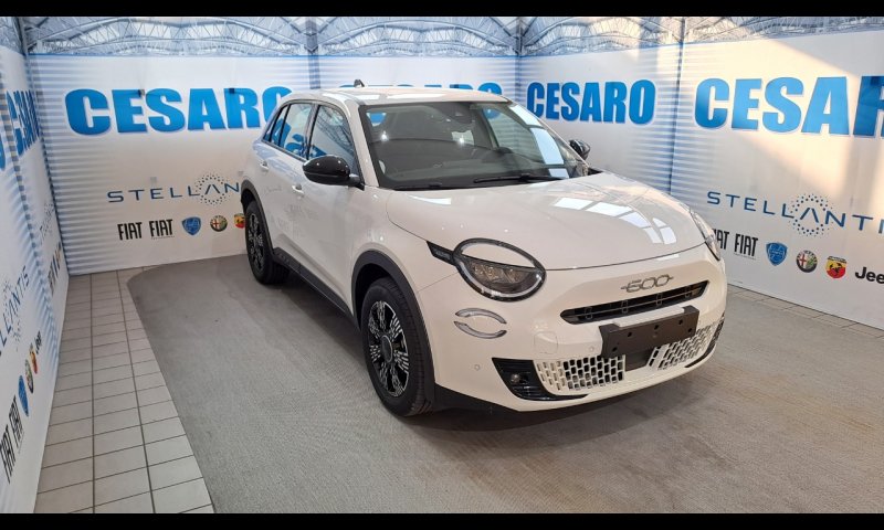 FIAT 600 1.2 hybrid 145cv auto